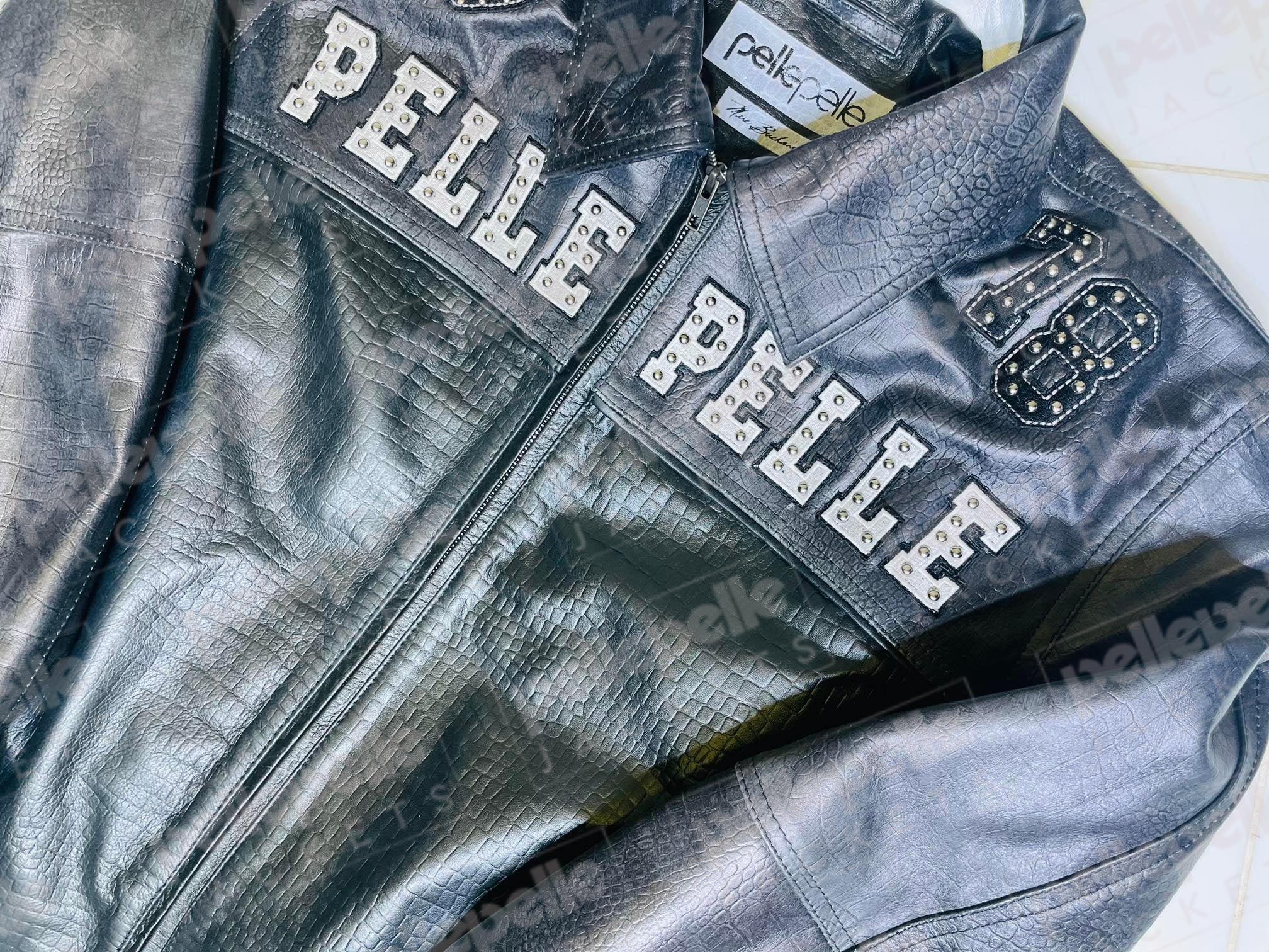 Pelle-Pelle-Black-78-Crocodile-Leather-Jacket-1-2.jpg